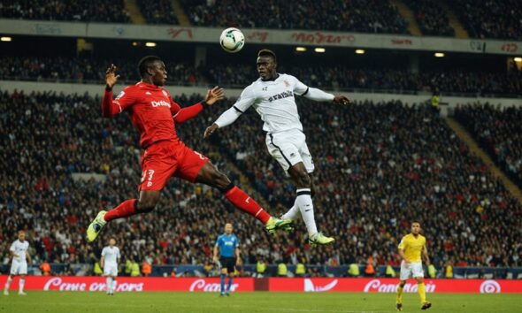 balotelli scores late equalizer